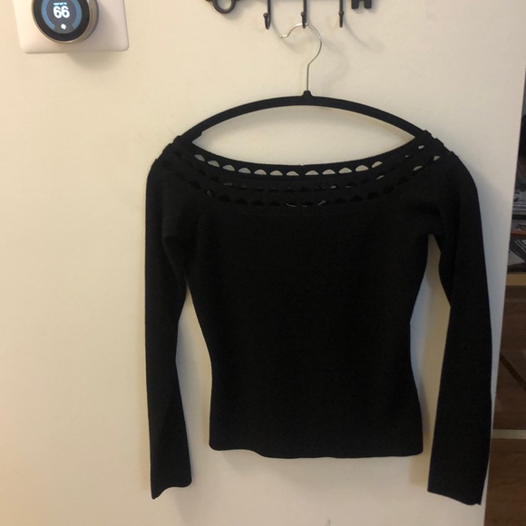 Beautiful Elizabeth and James Sweater - Picture 5 of 6